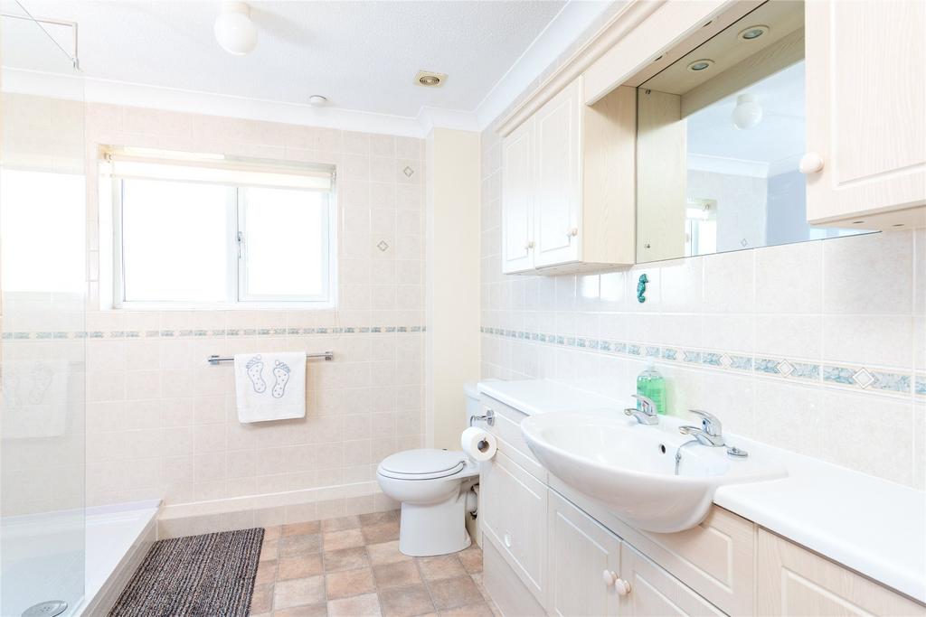 Family Shower Room