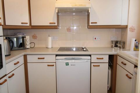undefined, Potters Court, Potters Bar