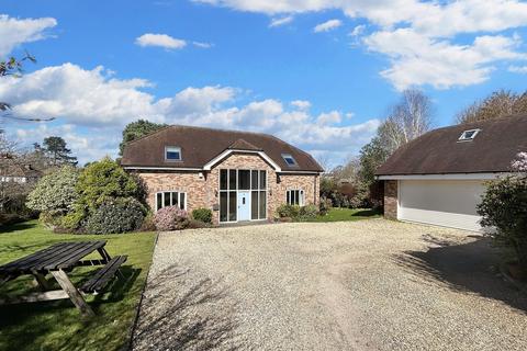 18a Atheling Road, Hythe, Southampton, SO45 6BR