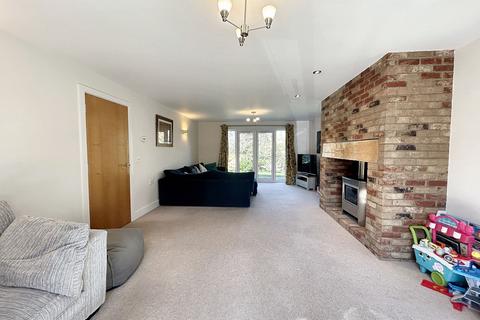 18a Atheling Road, Hythe, Southampton, SO45 6BR
