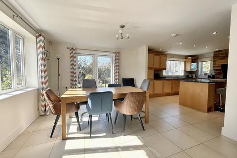 18a Atheling Road, Hythe, Southampton, SO45 6BR