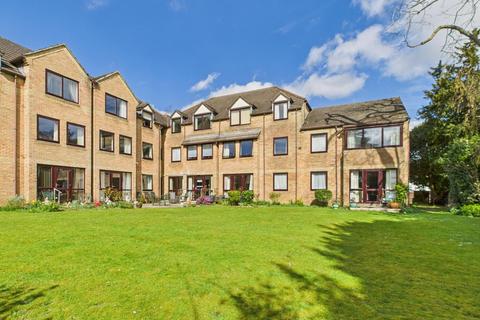 1 bedroom retirement property for sale, Hillstead Court, Basingstoke, RG21