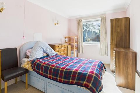 1 bedroom retirement property for sale, Hillstead Court, Basingstoke, RG21