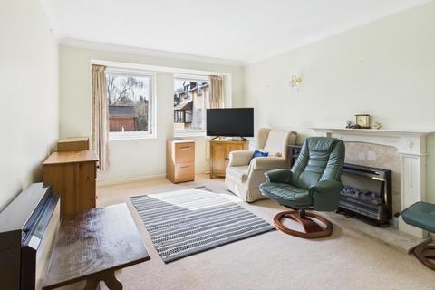 1 bedroom retirement property for sale, Hillstead Court, Basingstoke, RG21