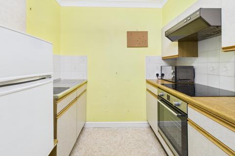 1 bedroom retirement property for sale, Hillstead Court, Basingstoke, RG21