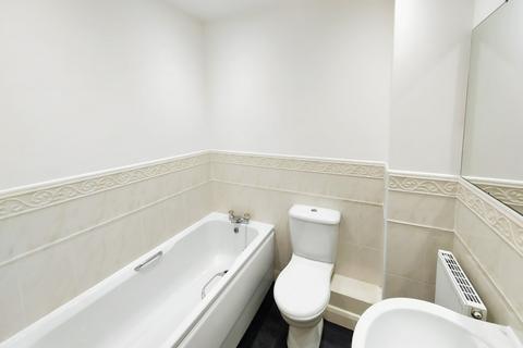 25 Feversham Close, Eccles, Manchester, M30 9EU