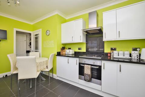 8 Hobart Road, Newington, Ramsgate, CT12 6NW