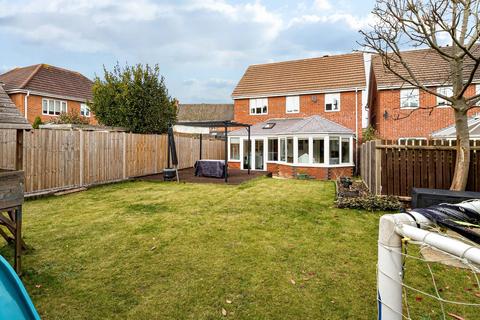 4 bedroom detached house for sale, Beaumont Road, Flitwick, MK45
