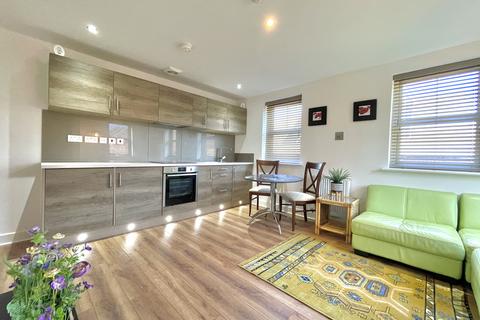 2 bedroom townhouse to rent, Cardwell Road, Leeds LS14