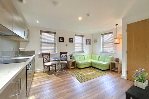2 bedroom townhouse to rent, Cardwell Road, Leeds LS14