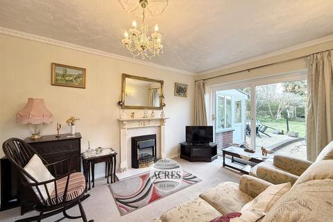 2 bedroom detached bungalow for sale, Edge Hill Road, Four Oaks