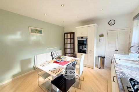 2 bedroom detached bungalow for sale, Edge Hill Road, Four Oaks