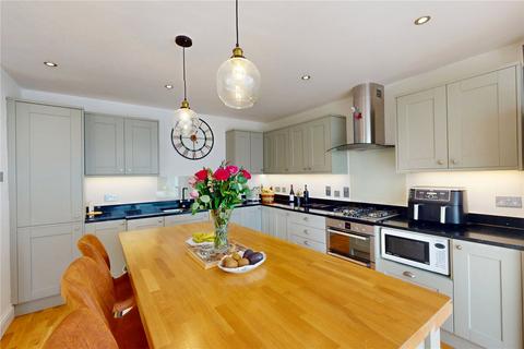 37 Barton Croft, Barton On Sea, New Milton, BH25 7BT