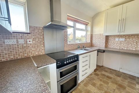2 bedroom detached bungalow to rent, 78 Bickerstaffes Road, Towecster