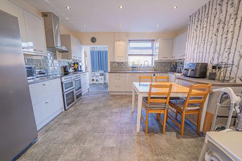 16 Arbury Hall Road, Shirley, Solihull, B90 4PY