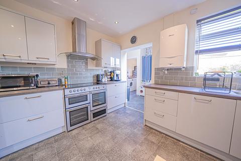 16 Arbury Hall Road, Shirley, Solihull, B90 4PY