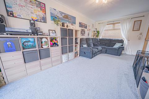 16 Arbury Hall Road, Shirley, Solihull, B90 4PY