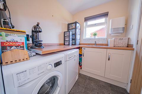 16 Arbury Hall Road, Shirley, Solihull, B90 4PY