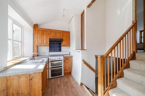 5 Barn Street, Crewkerne, TA18 8BP