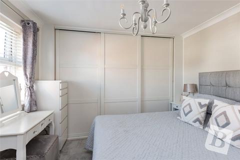 36 Shaftesbury Road, Romford, RM1 2QJ