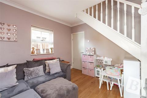 36 Shaftesbury Road, Romford, RM1 2QJ