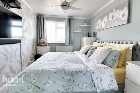 19 Bartlett Close, Chatham, ME5 8TX