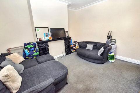 9 Barden Mount, Leeds, LS12 3EF
