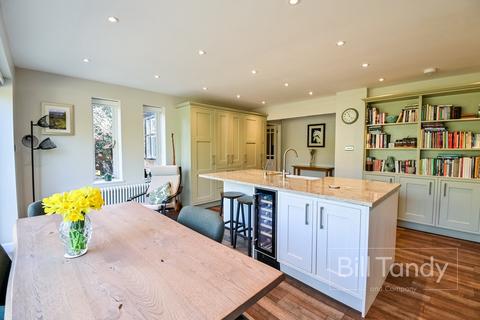 4 bedroom detached house for sale, Cross in Hand Lane, Lichfield, WS13