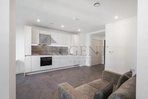 Studio to rent, Skyline Apartments, Makers Yard, E3