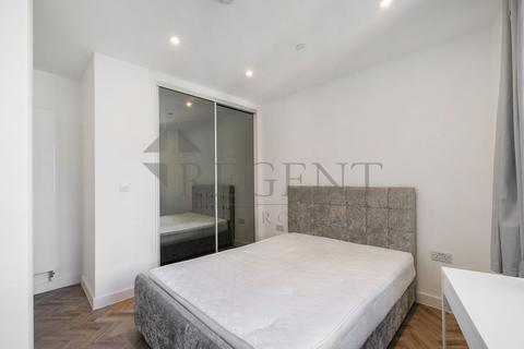 Studio to rent, Skyline Apartments, Makers Yard, E3