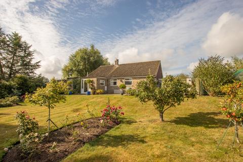 3 bedroom detached bungalow for sale, Rectory Close, Roydon