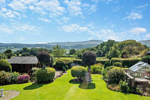 4 bedroom equestrian property for sale, Rhosesmor, Mold, Flintshire