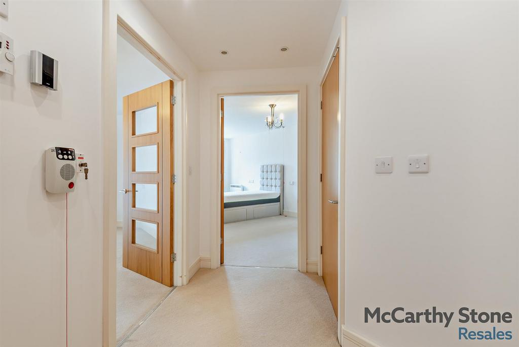 8661850-interior02-800.jpg