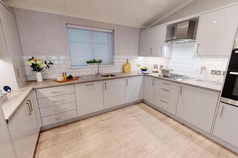 2 bedroom park home for sale, Bedford, Bedfordshire, MK45
