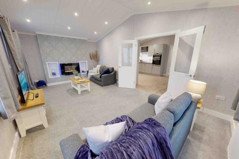 2 bedroom park home for sale, Bedford, Bedfordshire, MK45