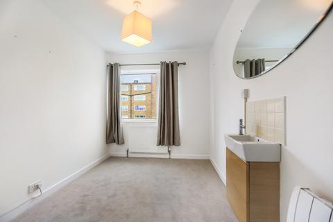 3 bedroom flat to rent, Woodland Court, Dyke Road, Hove, BN3