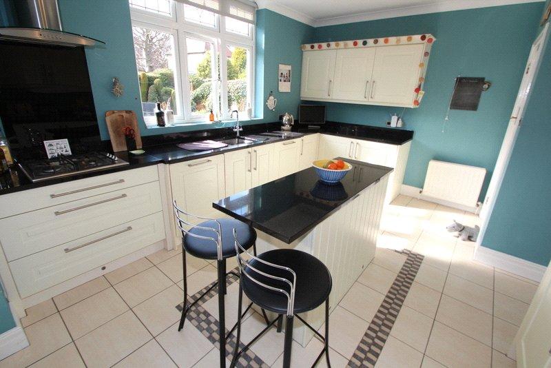 Kitchen Pic 2
