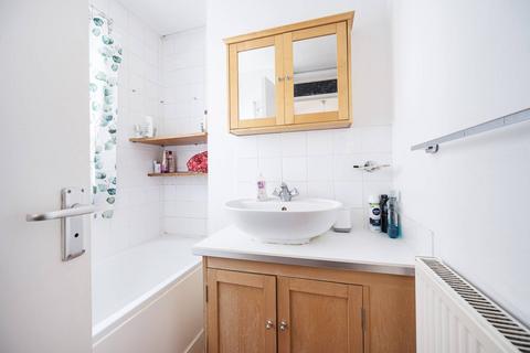 2 bedroom maisonette for sale, Shoreditch, Shoreditch, London, E2