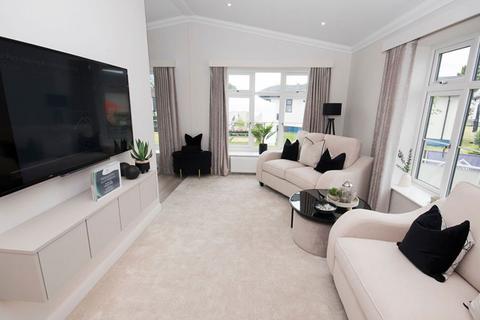 2 bedroom park home for sale, Luton, Bedfordshire, LU1