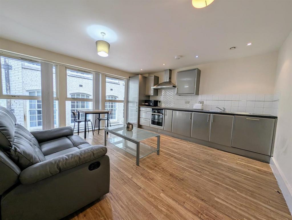 Living/Dining Room