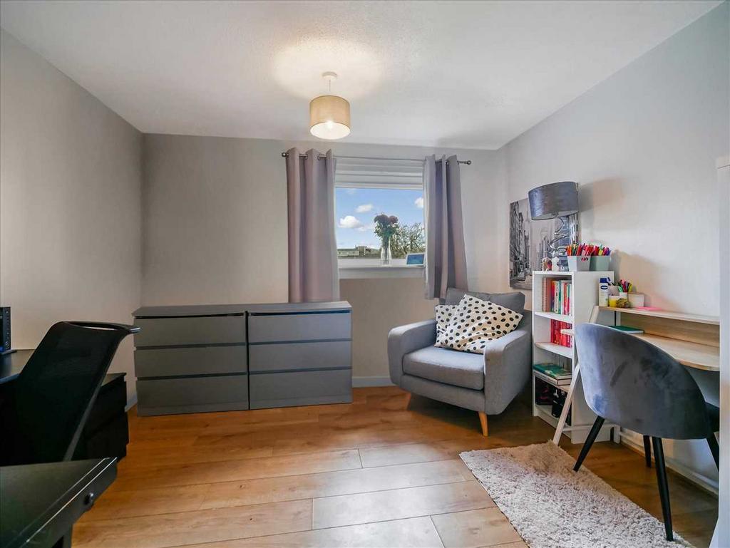 Bedroom Two (1)