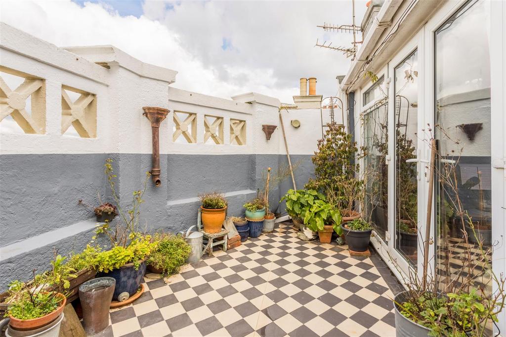 17 Denmark Terrace-30.jpg