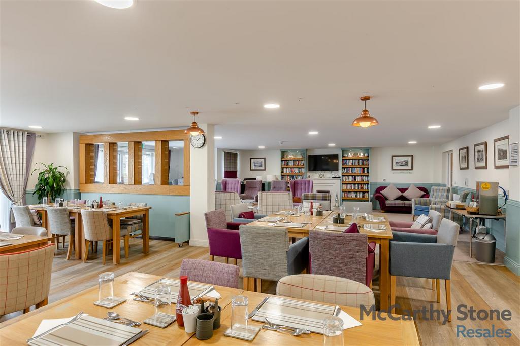 8639913-interior15.jpg