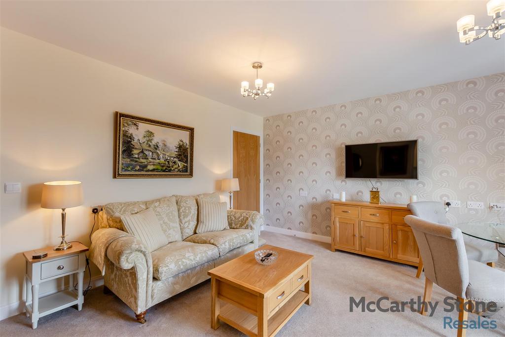 8639913-interior12.jpg