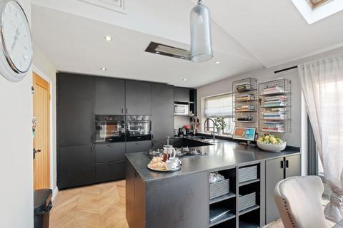 Woodrush Cottage Acton, Stourport-on-severn, DY13 9TE