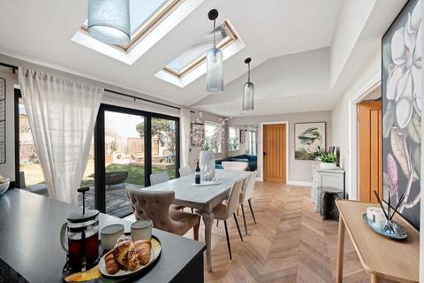 Woodrush Cottage Acton, Stourport-on-severn, DY13 9TE