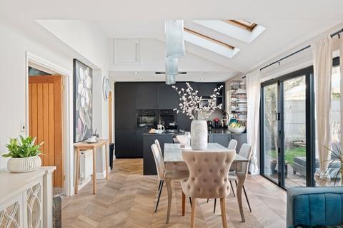 Woodrush Cottage Acton, Stourport-on-severn, DY13 9TE