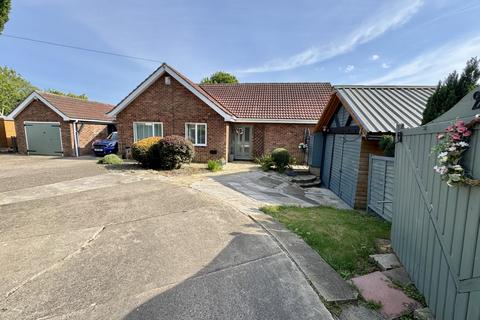 3 bedroom detached bungalow for sale, Hull Bridge Road, Beverley, HU17 9RT