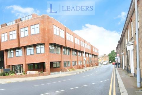 Flowers Way, Luton, Bedfordshire