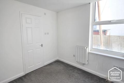 1 bedroom flat for sale, Flat 1, 48 Dover Road, Folkestone, Kent, CT20 1LD